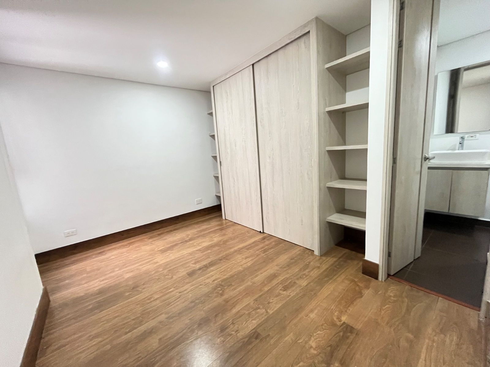 APARTAMENTO EN ARRIENDO UBICADO EN SABANETA SECTOR LAS LOMITAS - 9