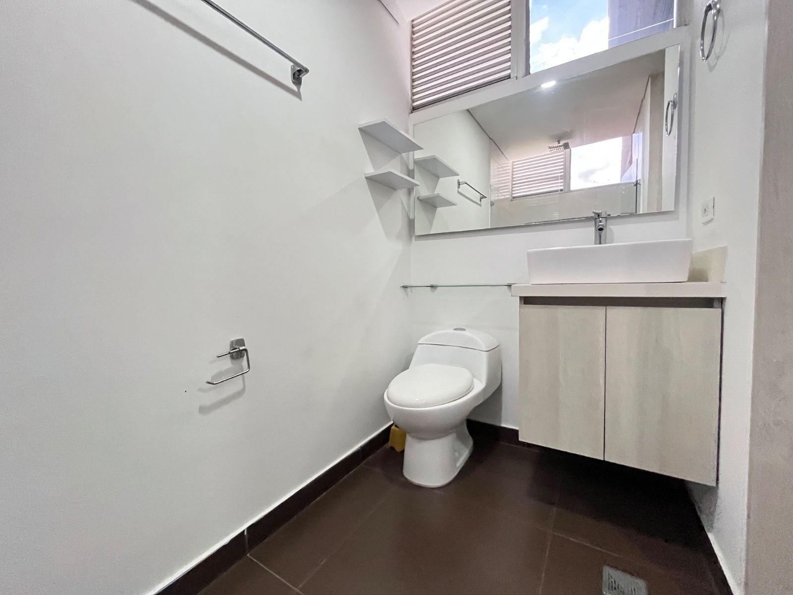 APARTAMENTO EN ARRIENDO UBICADO EN SABANETA SECTOR LAS LOMITAS - 13