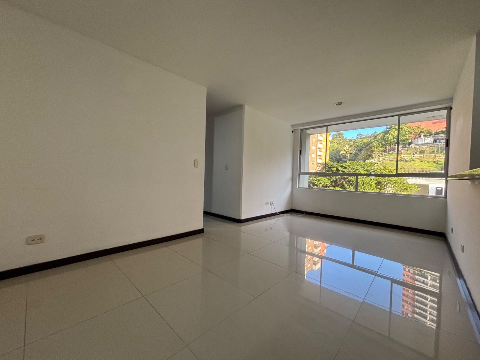 APARTAMENTO EN ARRIENDO UBICADO EN ENVIGADO SECTOR TRIANON - 3