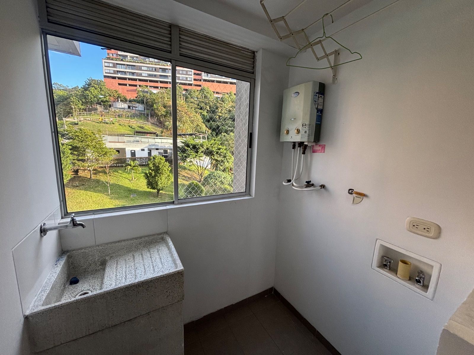 APARTAMENTO EN ARRIENDO UBICADO EN ENVIGADO SECTOR TRIANON - 11