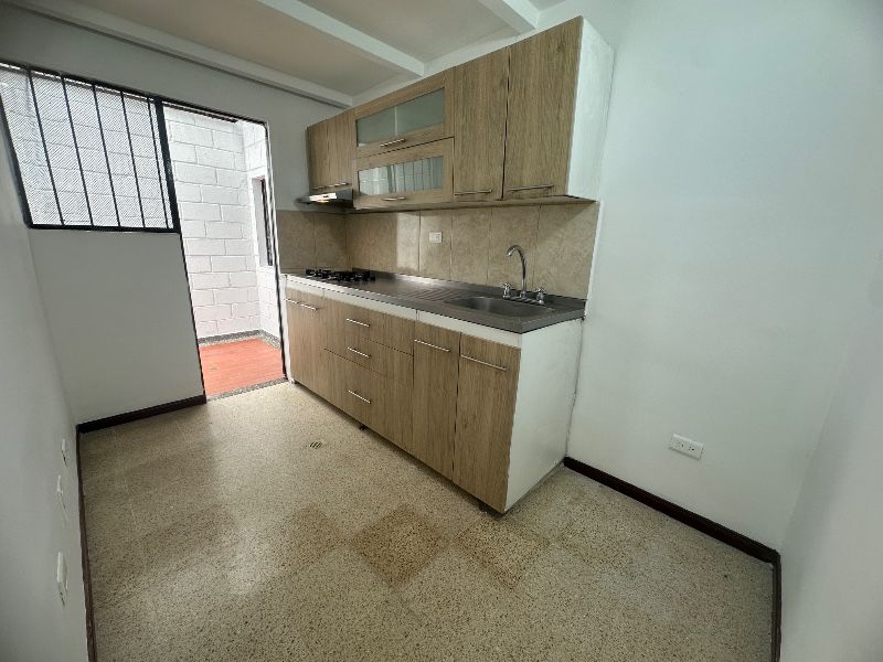 CASA EN ARRIENDO UBICADO EN ENVIGADO POR EL SECTOR EL DORADO - 5
