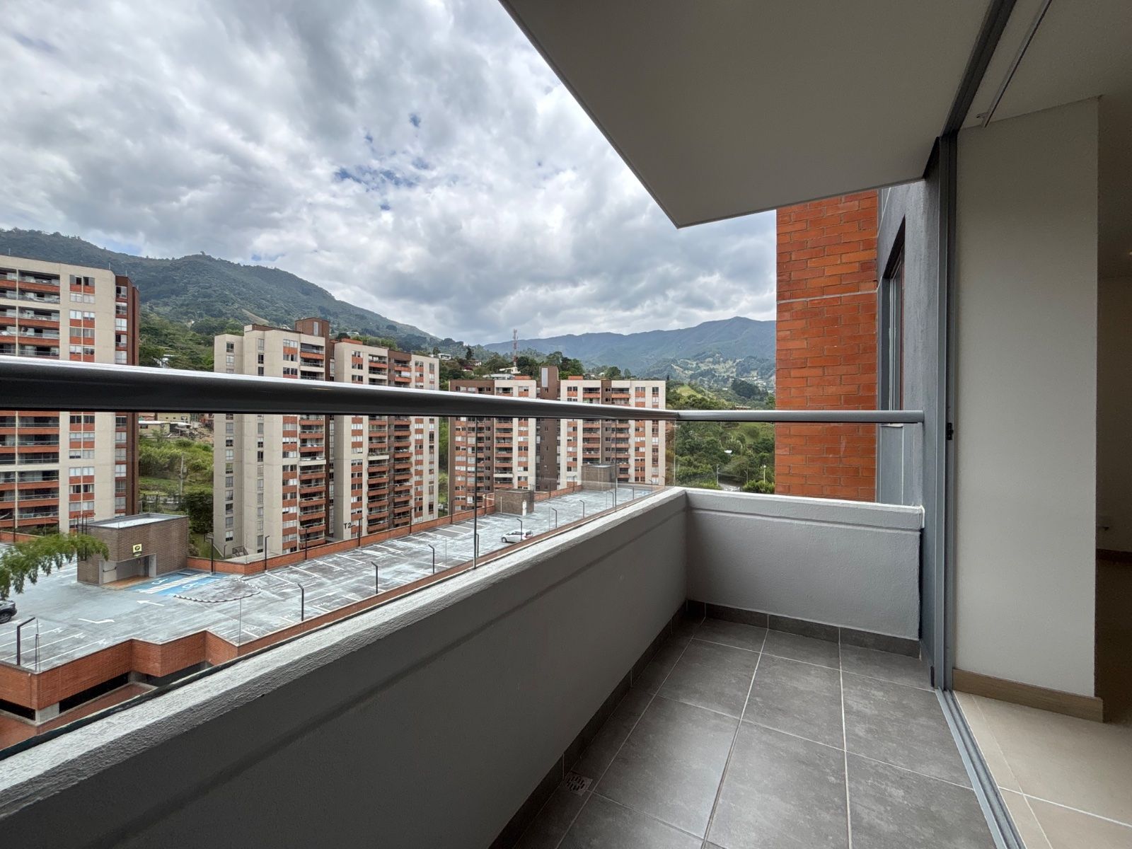 APARTAMENTO EN ARRIENDO UBICADO EN ENVIGADO SECTOR CAMINO VERDE - 13
