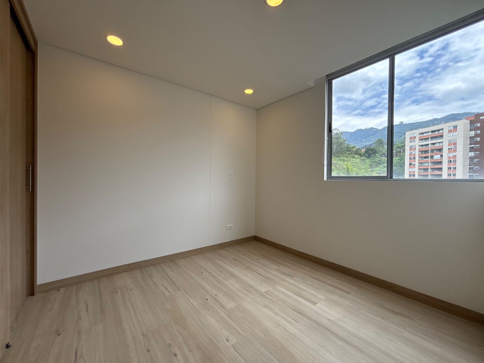 APARTAMENTO EN ARRIENDO UBICADO EN ENVIGADO SECTOR CAMINO VERDE - 6