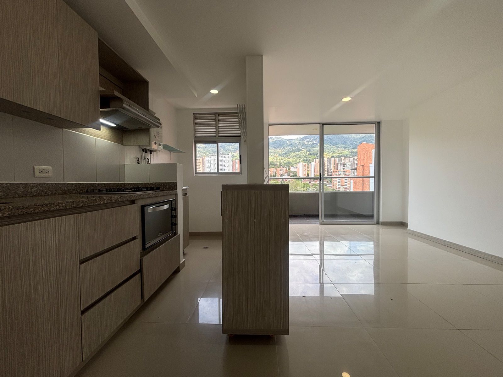 APARTAMENTO EN ARRIENDO UBICADO EN ENVIGADO SECTOR CUMBRES - 4