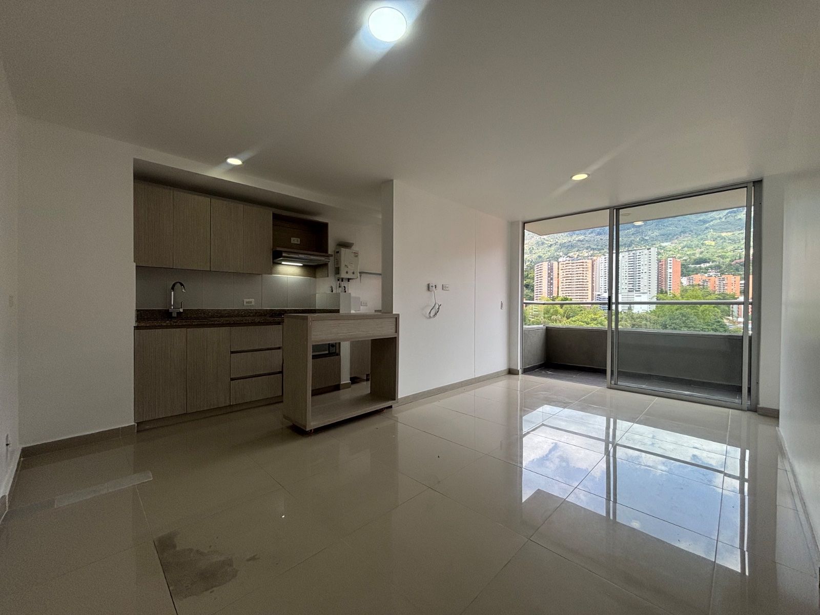 APARTAMENTO EN ARRIENDO UBICADO EN ENVIGADO SECTOR CUMBRES - 3