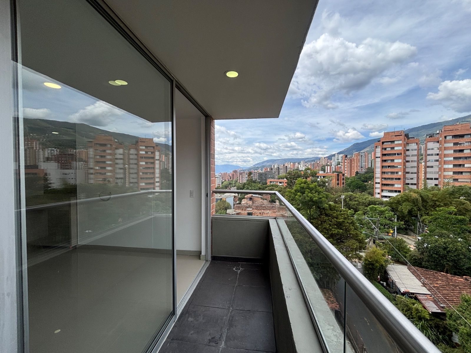 APARTAMENTO EN ARRIENDO UBICADO EN ENVIGADO SECTOR CUMBRES - 10