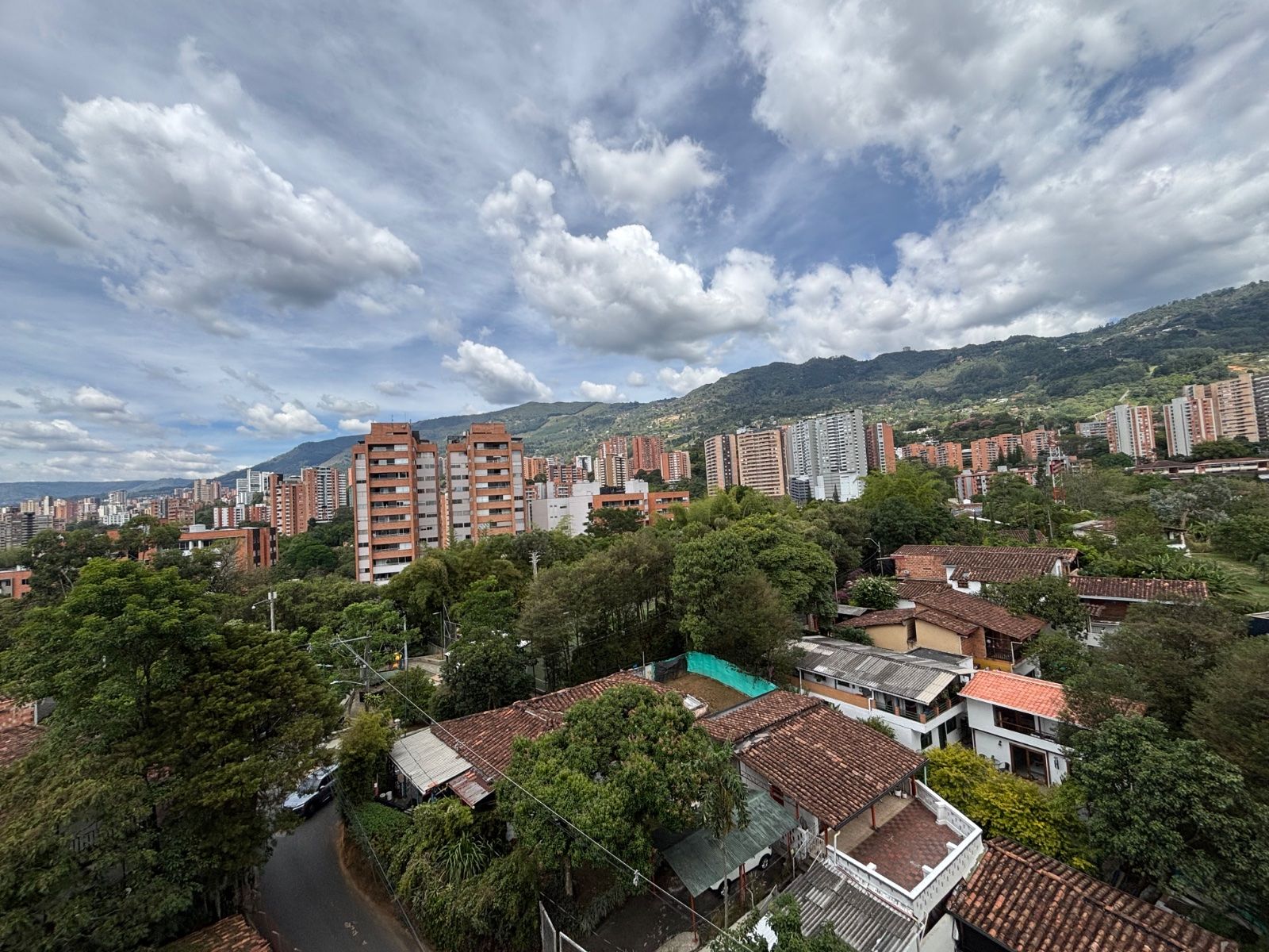 APARTAMENTO EN ARRIENDO UBICADO EN ENVIGADO SECTOR CUMBRES - 11