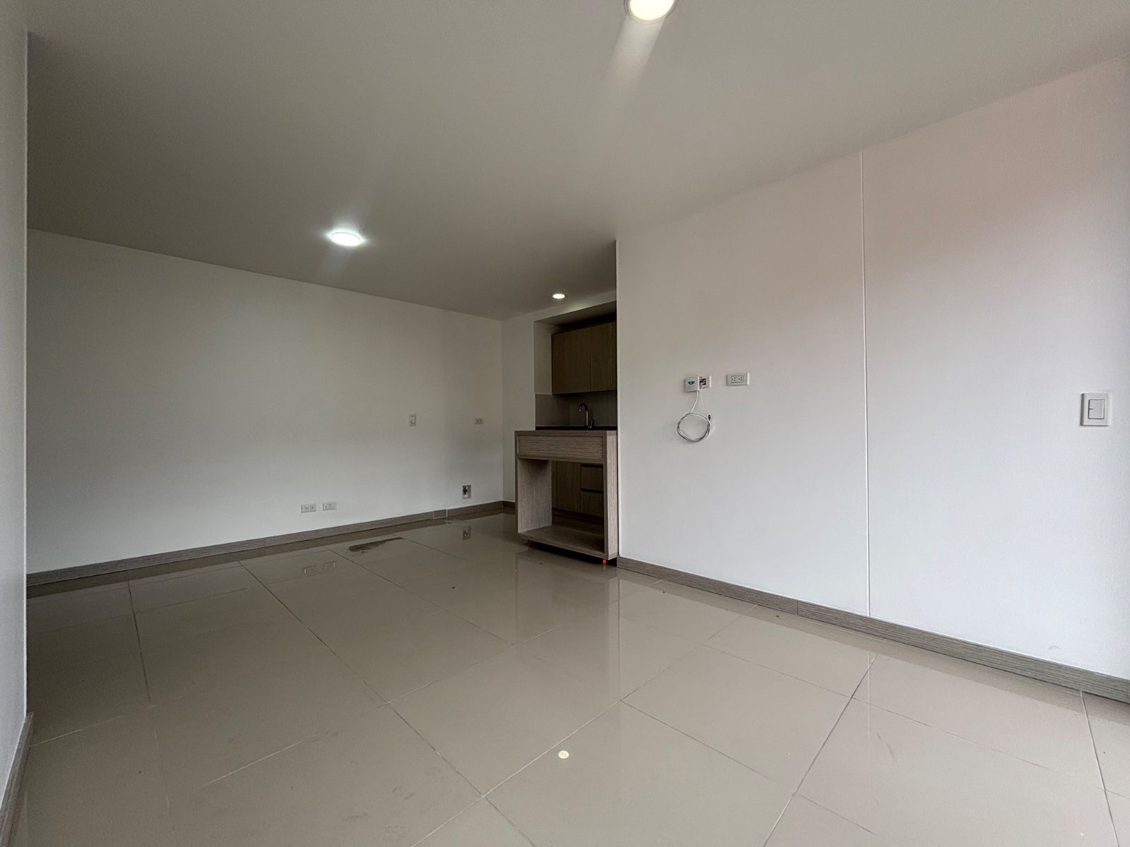 APARTAMENTO EN ARRIENDO UBICADO EN ENVIGADO SECTOR CUMBRES - 2