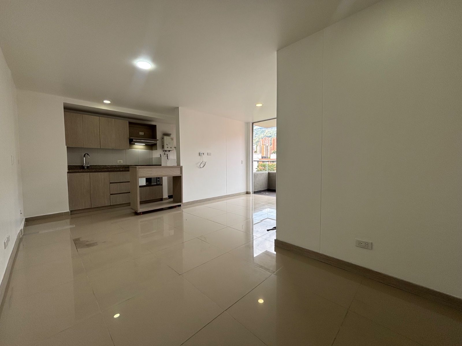 APARTAMENTO EN ARRIENDO UBICADO EN ENVIGADO SECTOR CUMBRES