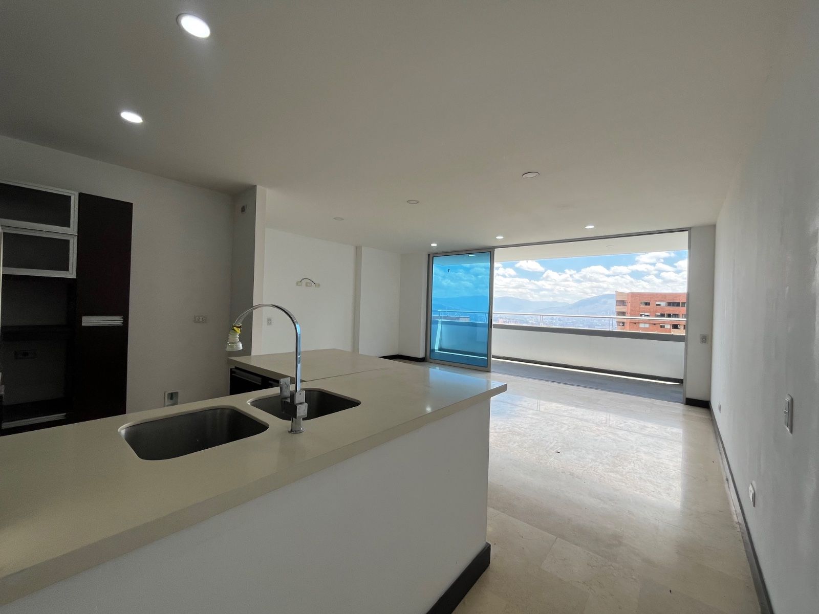 APARTAMENTO EN ARRIENDO UBICADO EN SABANETA SECTOR LOMITAS - 4