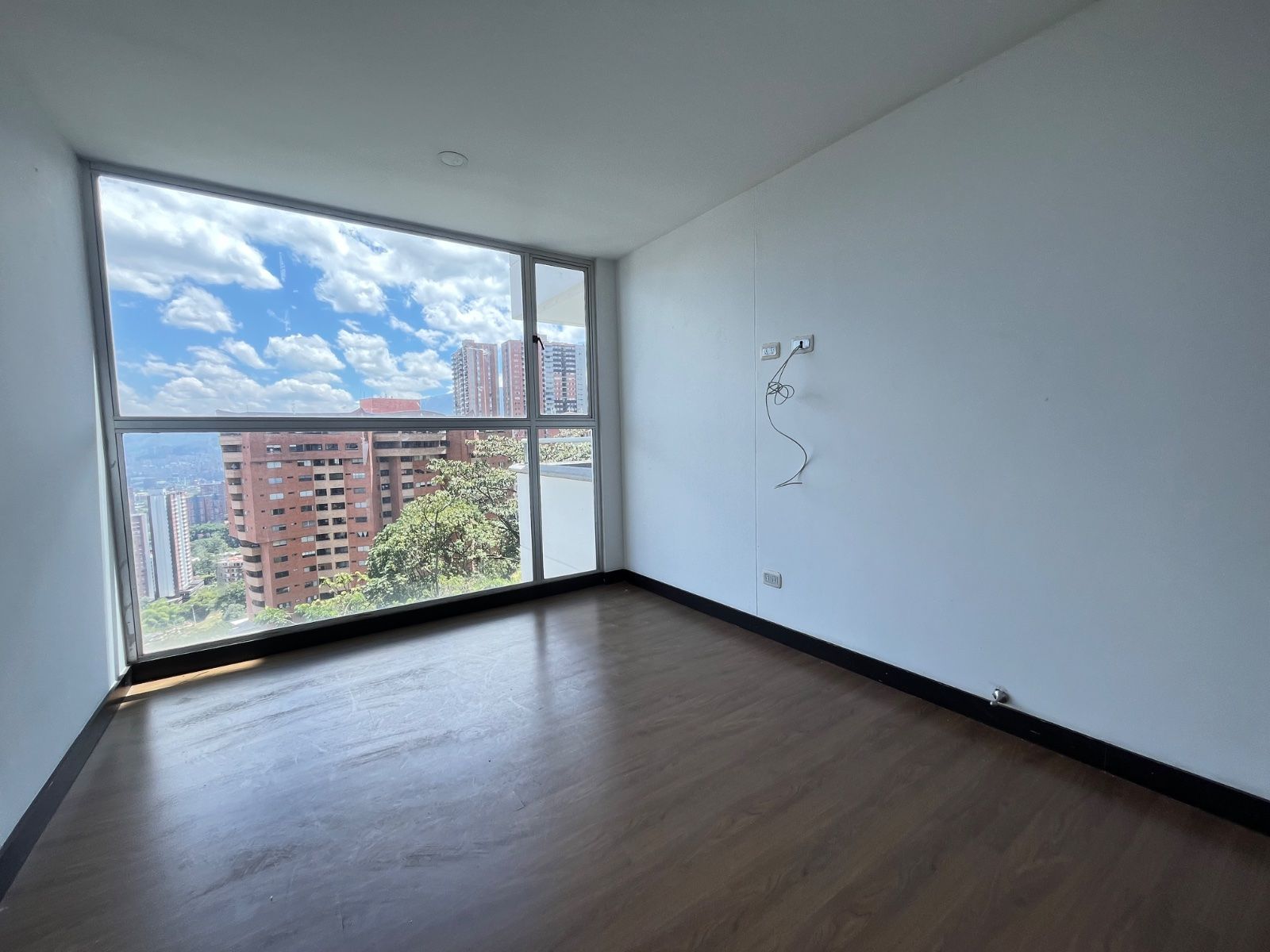 APARTAMENTO EN ARRIENDO UBICADO EN SABANETA SECTOR LOMITAS - 10