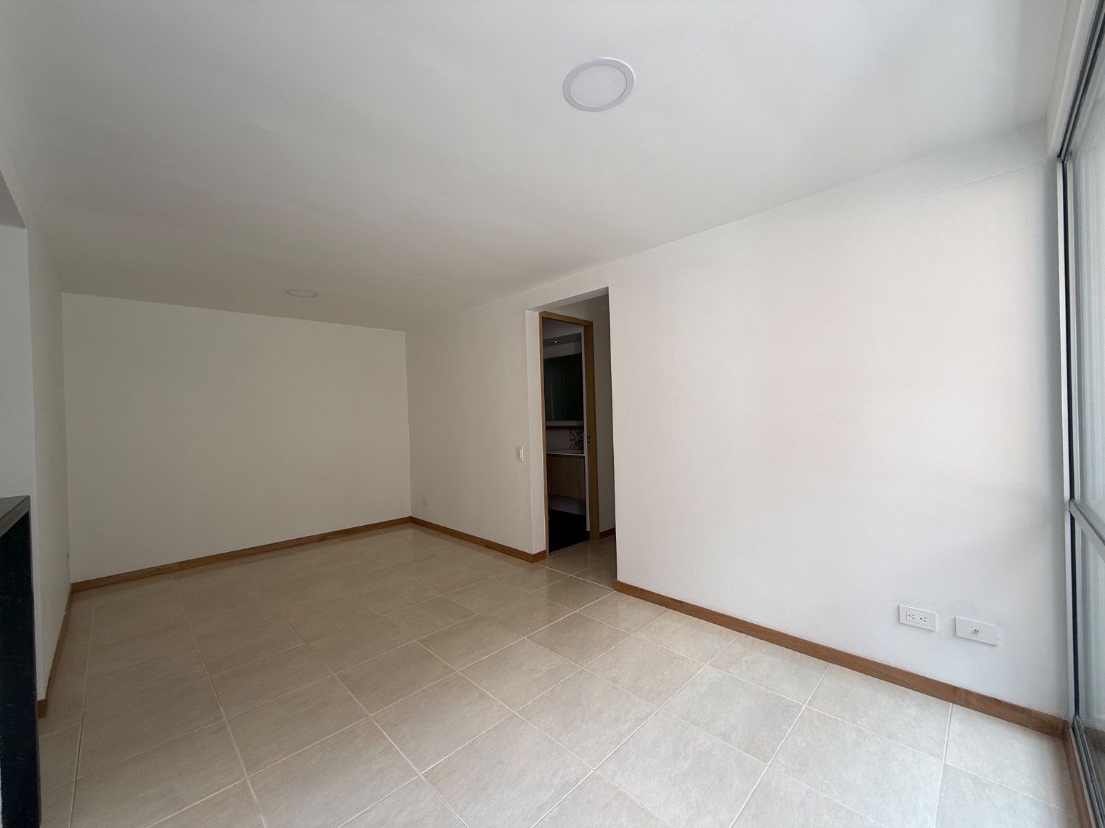 APARTAMENTO EN ARRIENDO UBICADO SABANETA SECTOR AVES MARIA - 4
