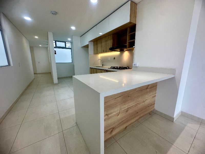 APARTAMENTO EN ARRIENDO UBICADO EN ENVIGADO SECTOR EL PORTAL - 2