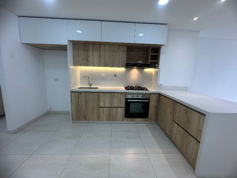 APARTAMENTO EN ARRIENDO UBICADO EN ENVIGADO SECTOR EL PORTAL - 3