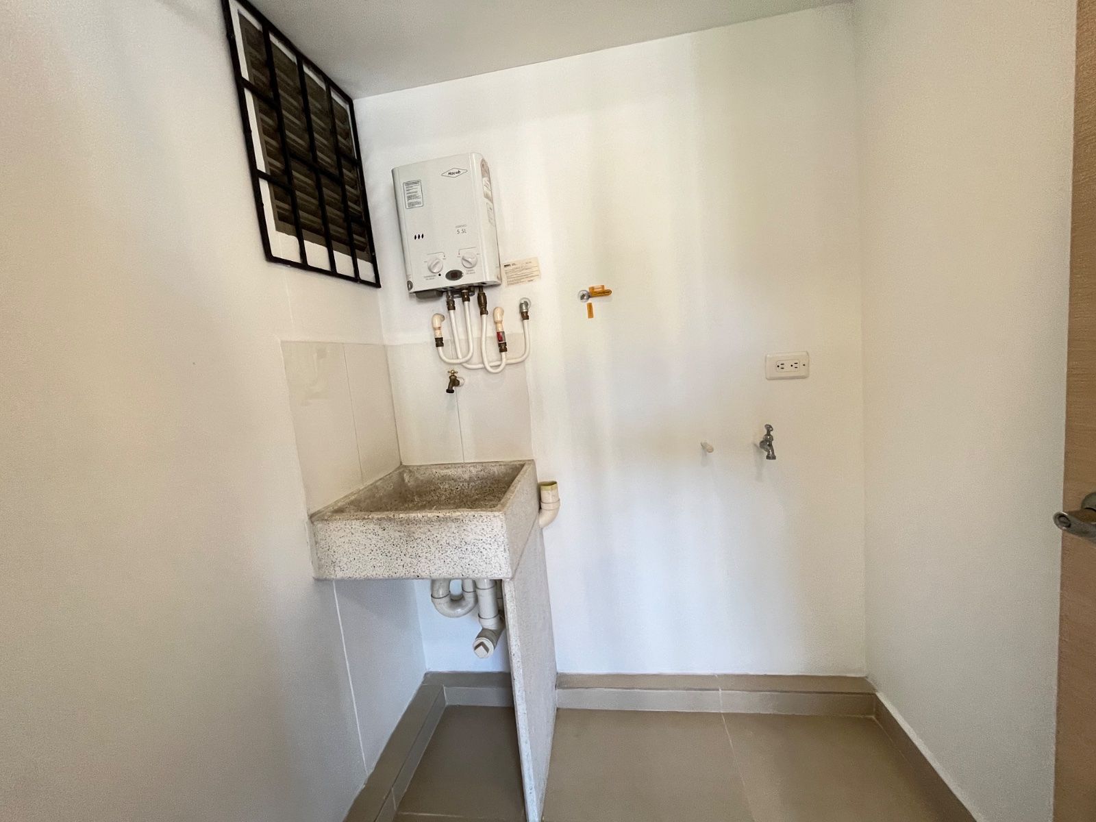 APARTAMENTO EN ARRIENDO UBICADO EN SABANETA SECTOR PAN DE AZUCAR - 16