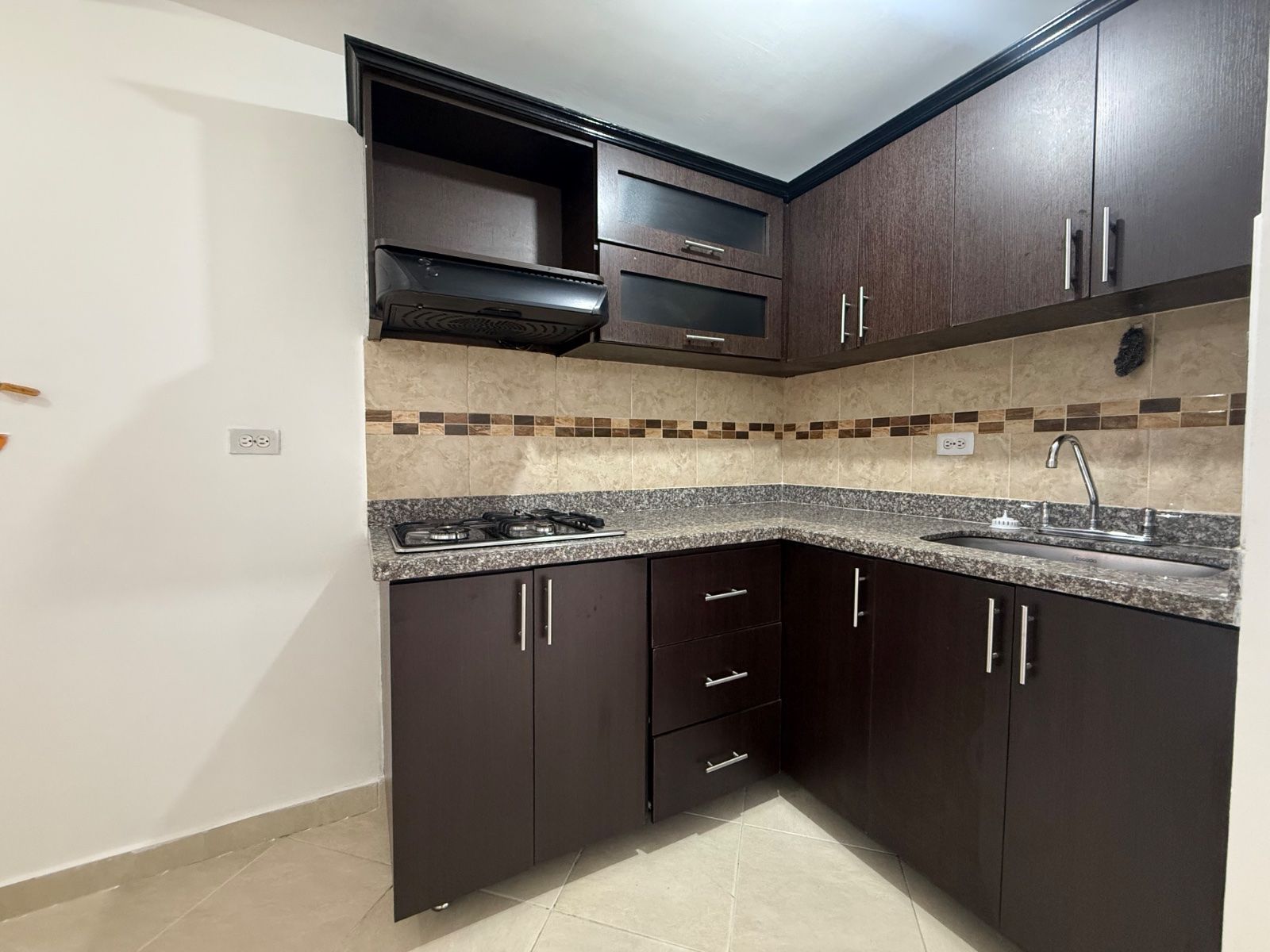 APARTAMENTO EN ARRIENDO UBICADO MEDELLIN SECTOR BOSTON - 3