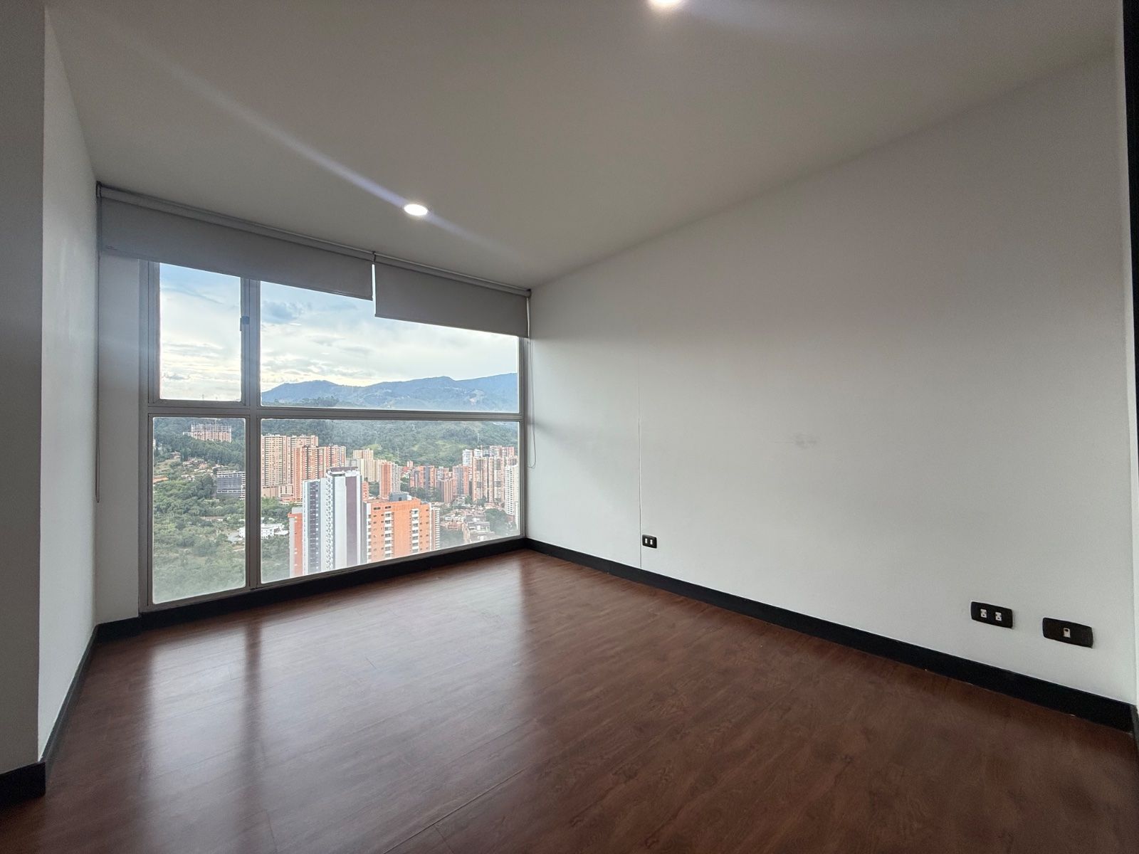 APARTAMENTO EN ARRIENDO UBICADO EN SABANETA SECTOR AVES MARIA - 7