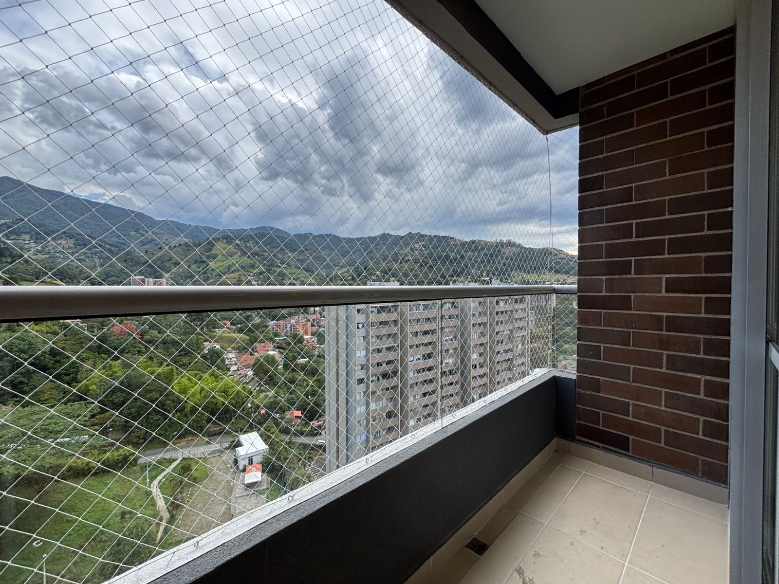 APARTAMENTO EN ARRIENDO UBICADO EN ENVIGADO SECTOR CAMINO VERDE - 13