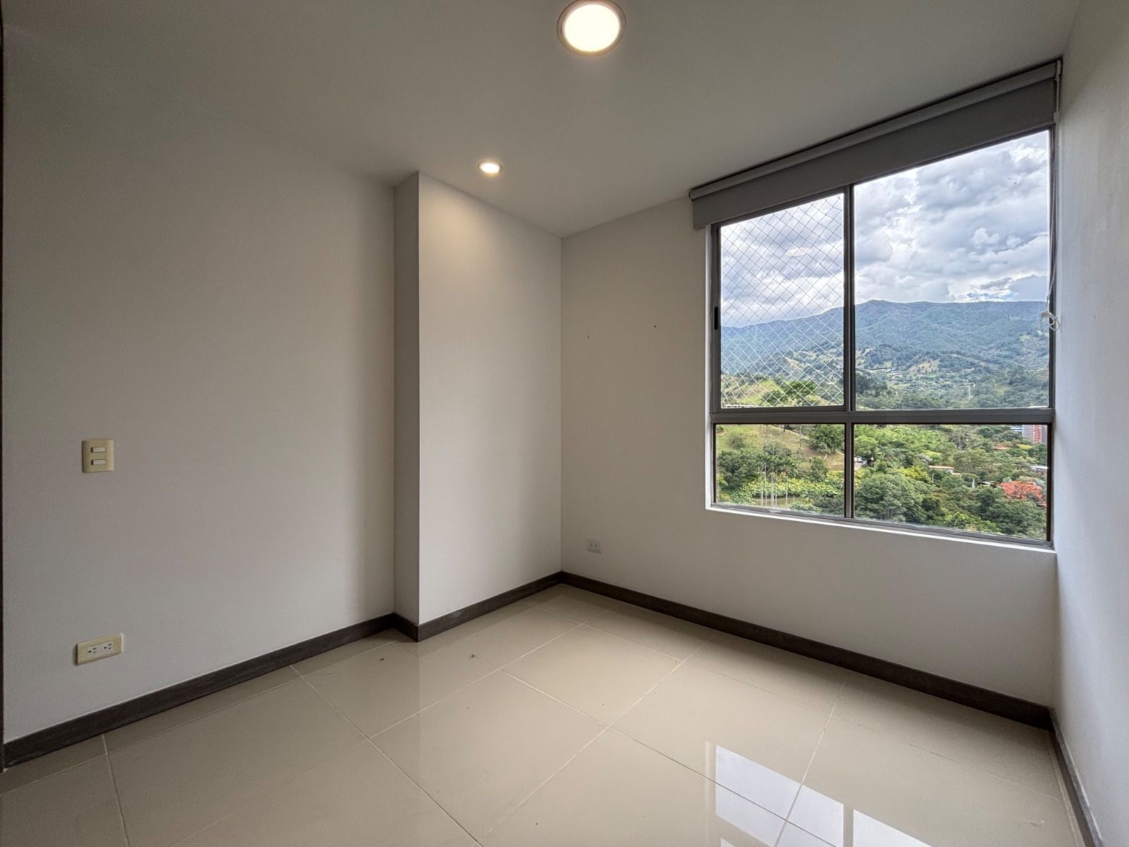 APARTAMENTO EN ARRIENDO UBICADO EN ENVIGADO SECTOR CAMINO VERDE - 8