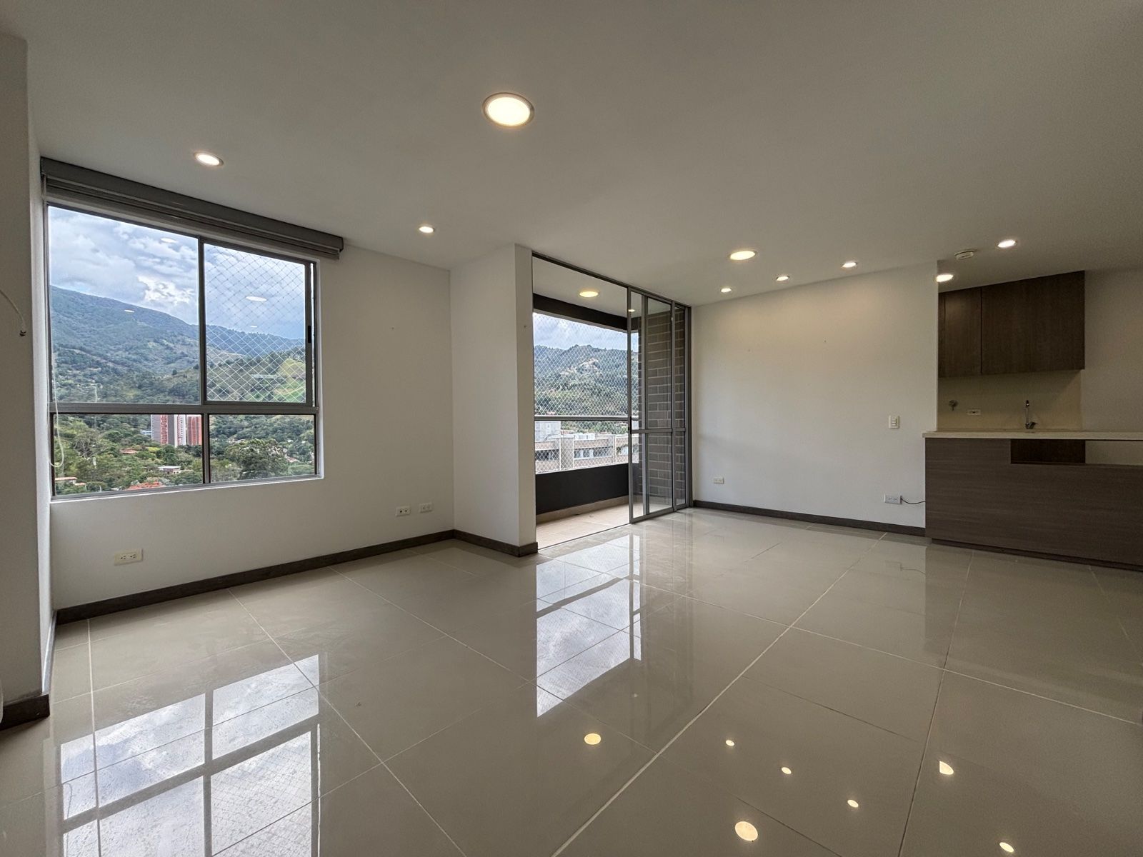 APARTAMENTO EN ARRIENDO UBICADO EN ENVIGADO SECTOR CAMINO VERDE - 2