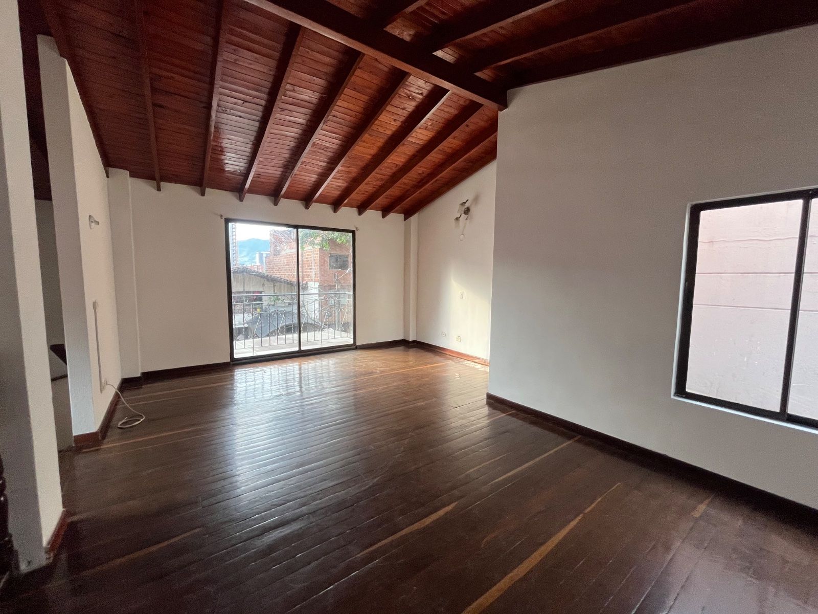 CASA EN ARRIENDO UBICADA EN LA SABANETA SECTOR LA DOCTORA - 7