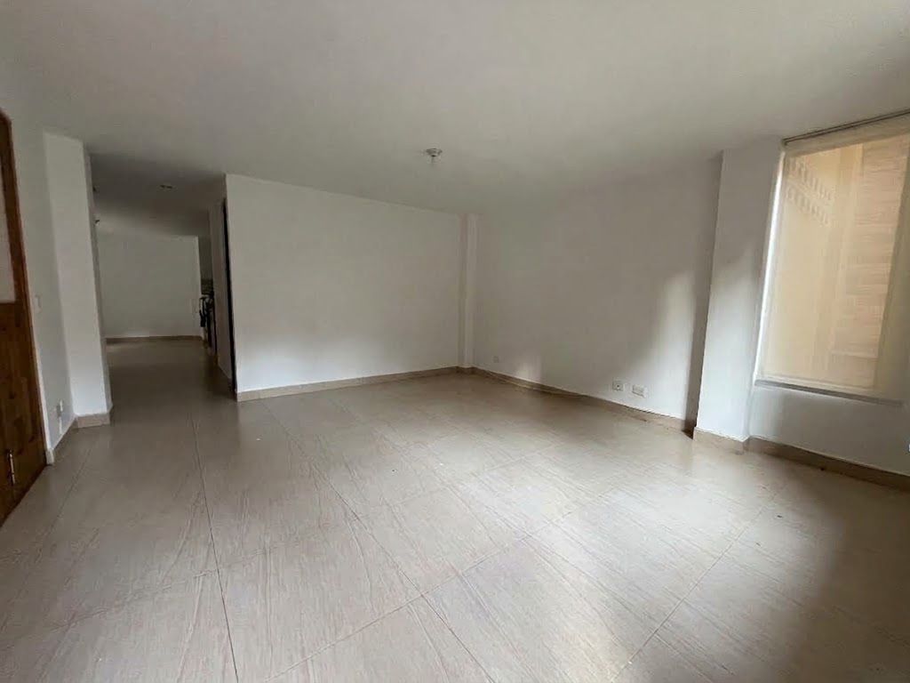 CASA EN ARRIENDO UBICADA EN LA SABANETA SECTOR LA DOCTORA - 2
