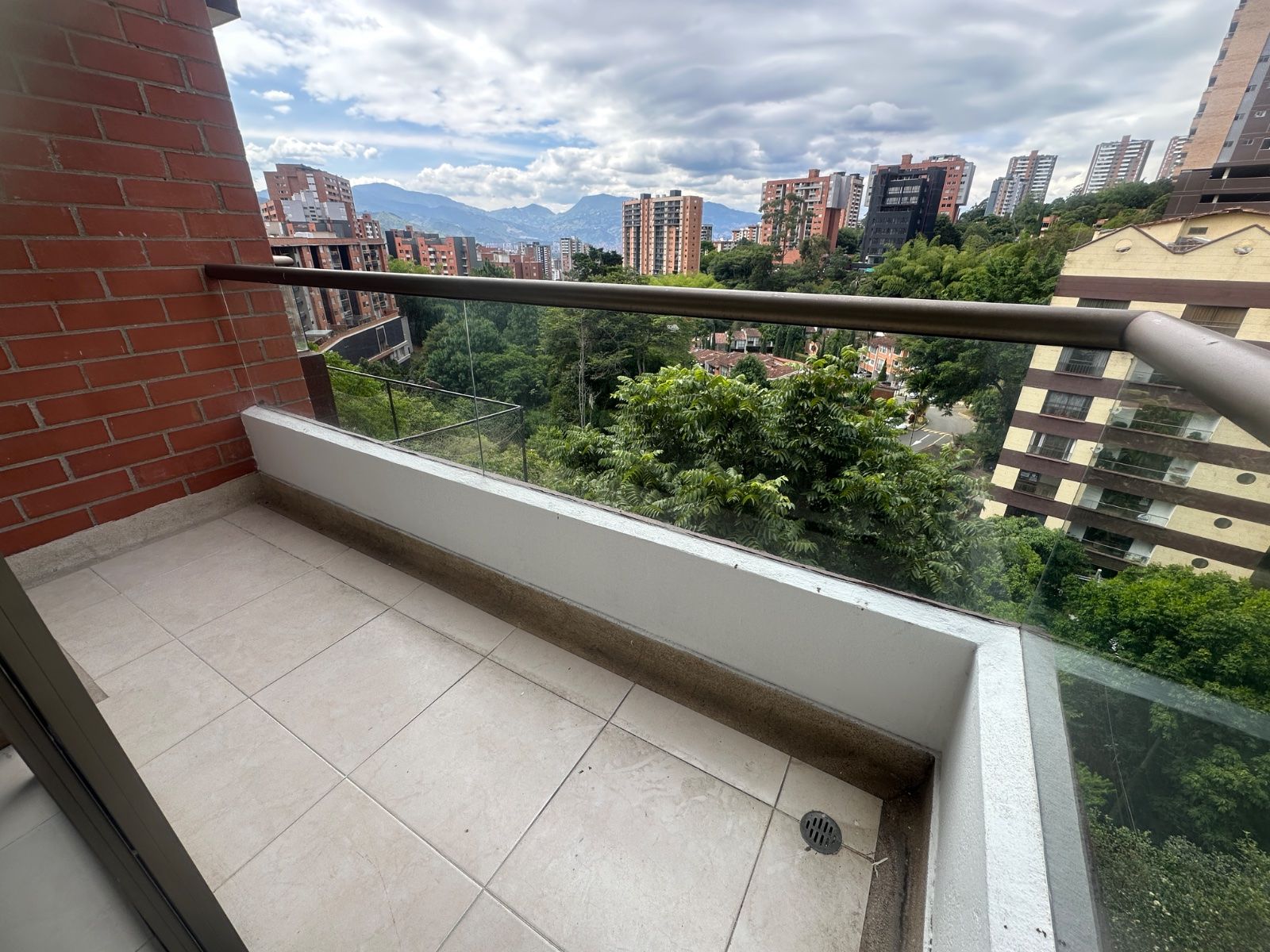 APARTAMENTO EN ARRIENDO UBICADO EN ENVIGADO SECTOR CUMBRES - 16