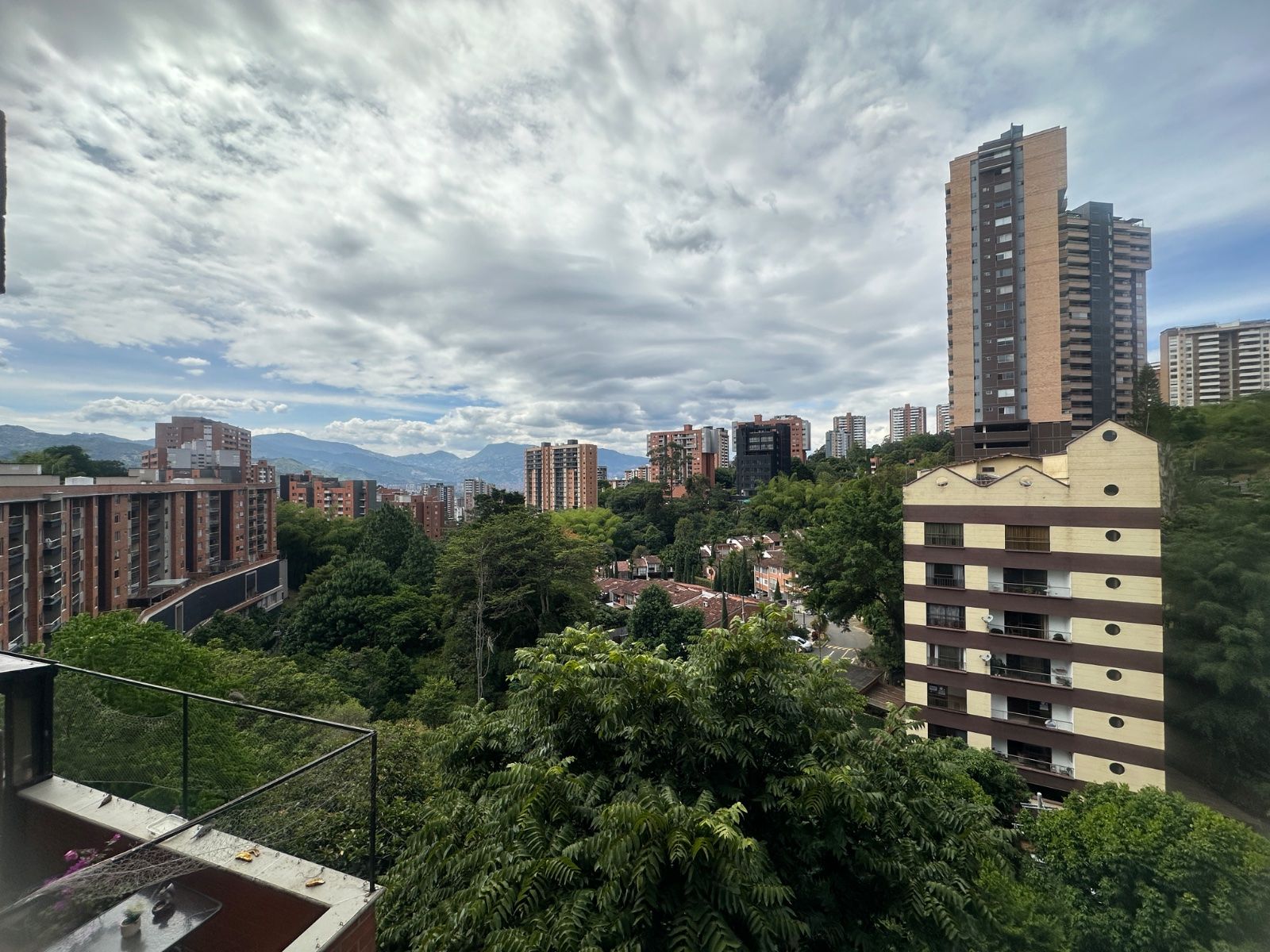 APARTAMENTO EN ARRIENDO UBICADO EN ENVIGADO SECTOR CUMBRES - 17