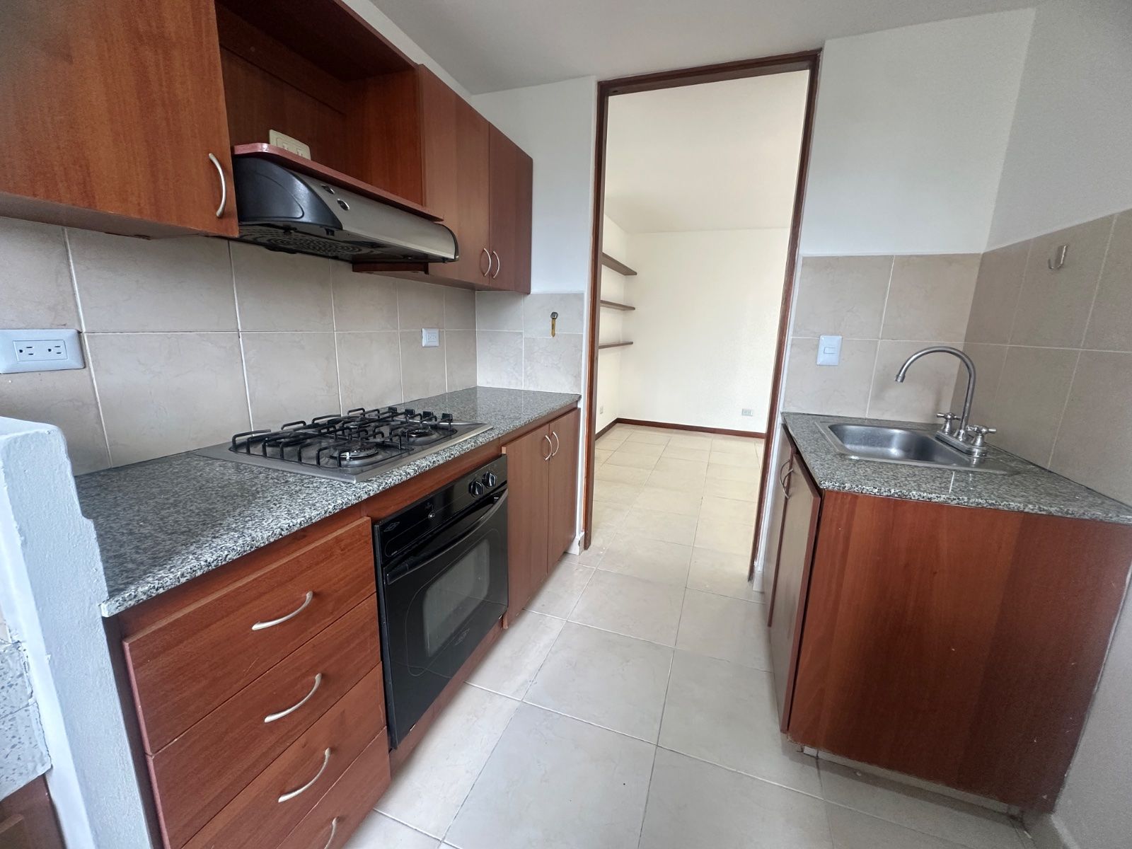 APARTAMENTO EN ARRIENDO UBICADO EN ENVIGADO SECTOR CUMBRES - 3