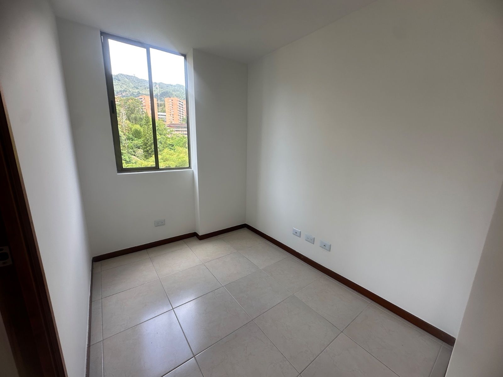 APARTAMENTO EN ARRIENDO UBICADO EN ENVIGADO SECTOR CUMBRES - 6