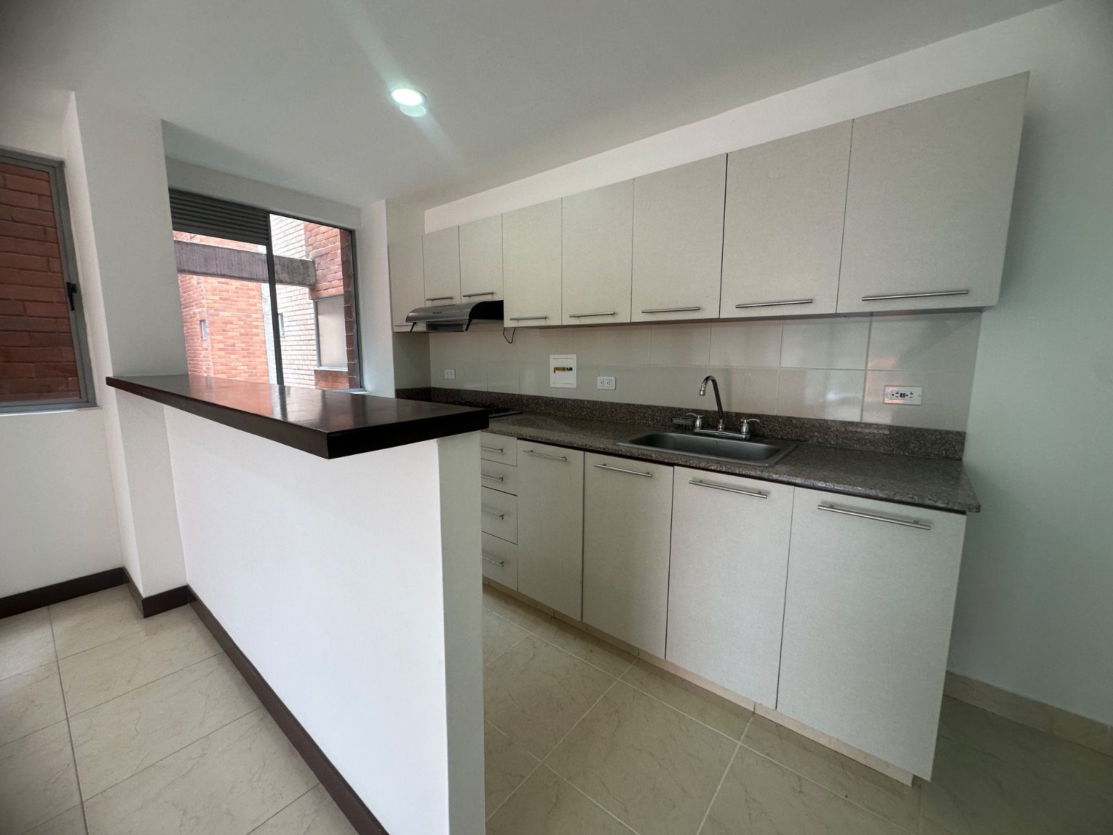 APARTAMENTO EN ARRIENDO UBICADO EN ENVIGADO SECTOR LOMA DEL ESCOBERO - 3