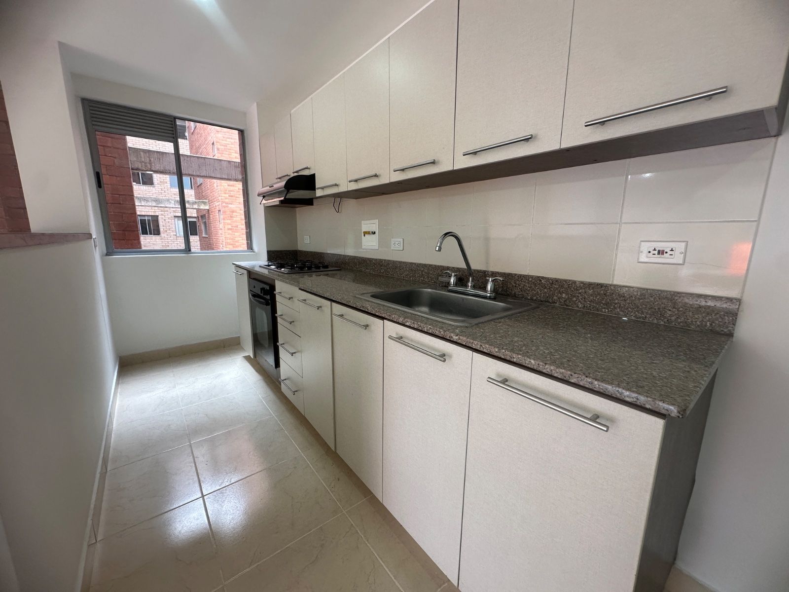 APARTAMENTO EN ARRIENDO UBICADO EN ENVIGADO SECTOR LOMA DEL ESCOBERO - 5
