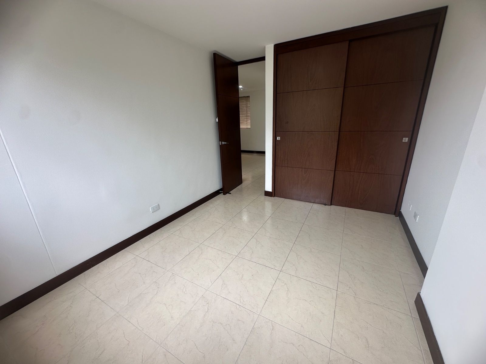 APARTAMENTO EN ARRIENDO UBICADO EN ENVIGADO SECTOR LOMA DEL ESCOBERO - 8