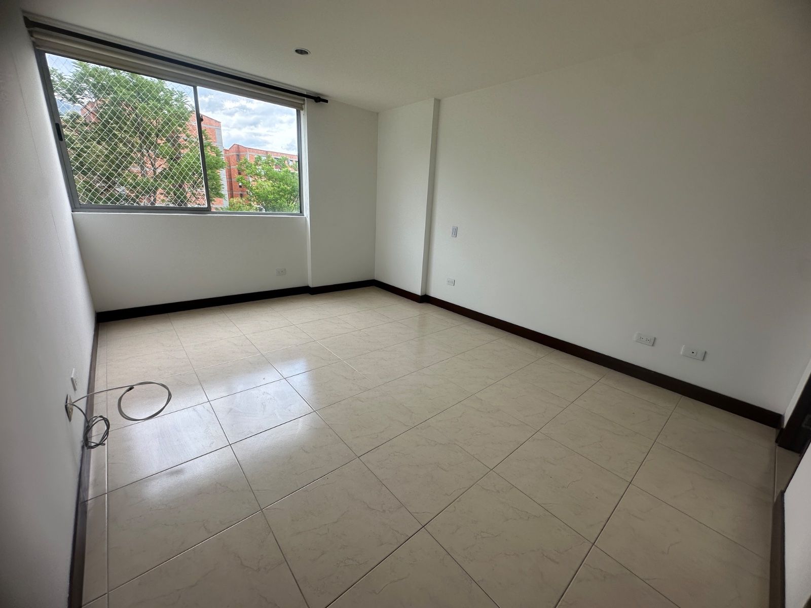APARTAMENTO EN ARRIENDO UBICADO EN ENVIGADO SECTOR LOMA DEL ESCOBERO - 11