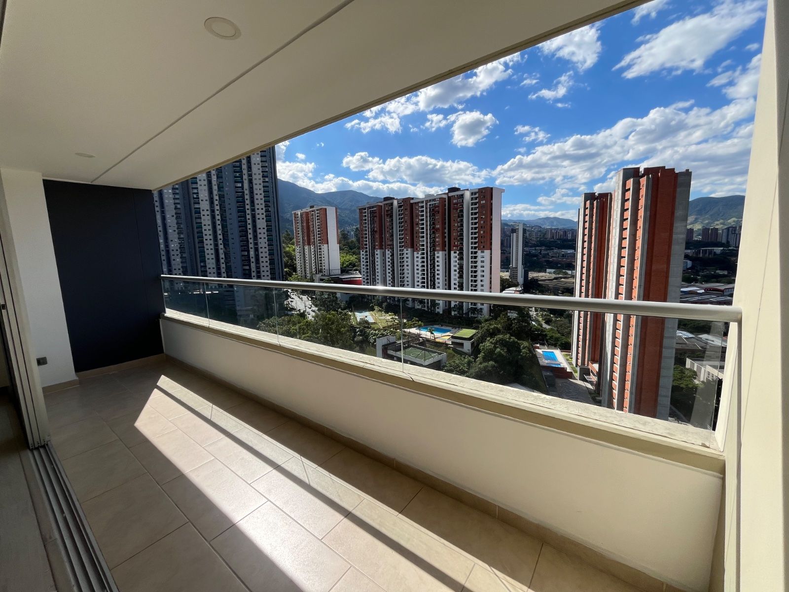 APARTAMENTO EN ARRIENDO UBICADO SABANETA SECTOR TRES ESQUINAS - 11