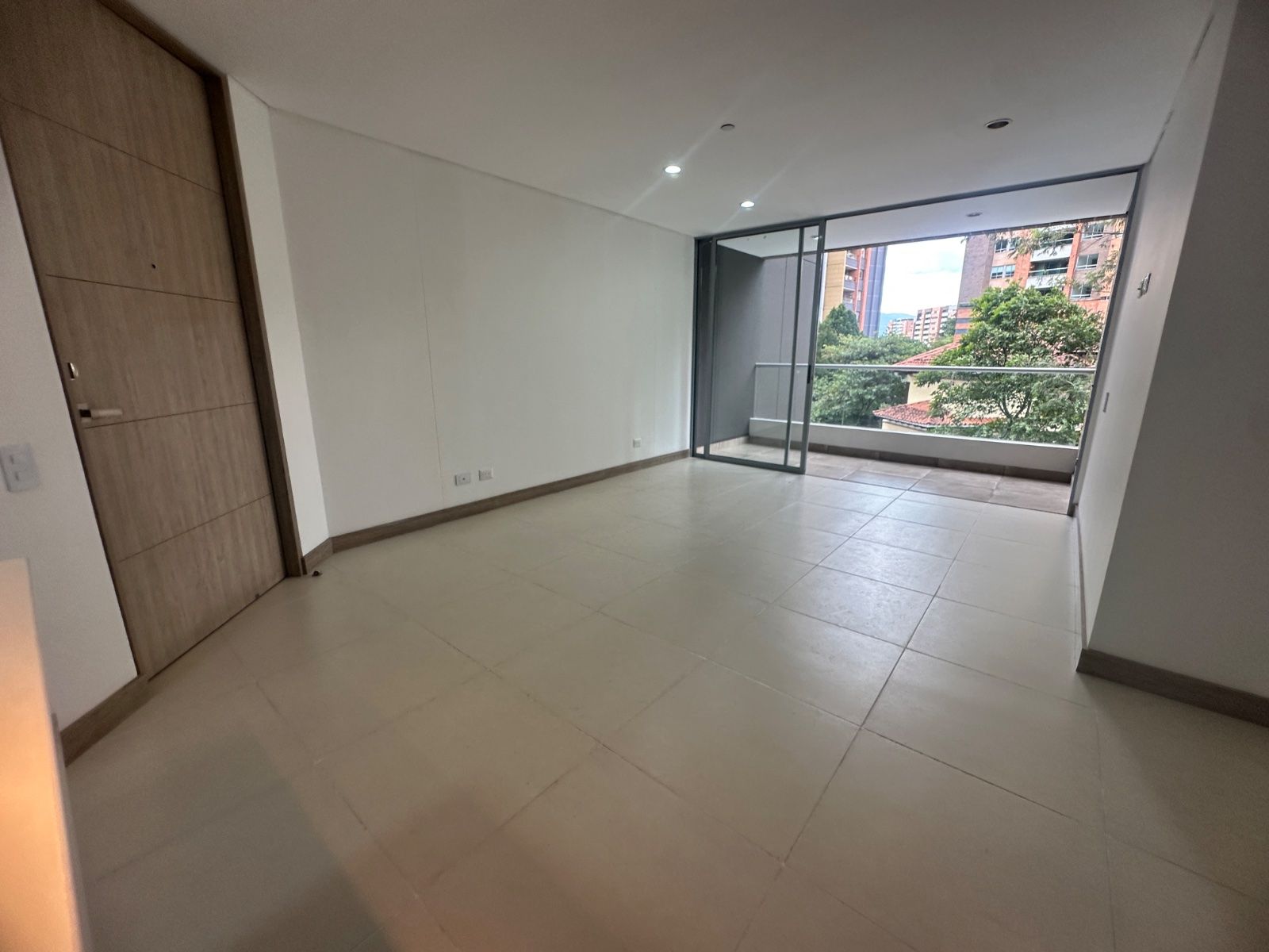 APARTAMENTO EN ARRIENDO UBICADO EN ENVIGADO SECTOR LOMA DE LOS MESA 