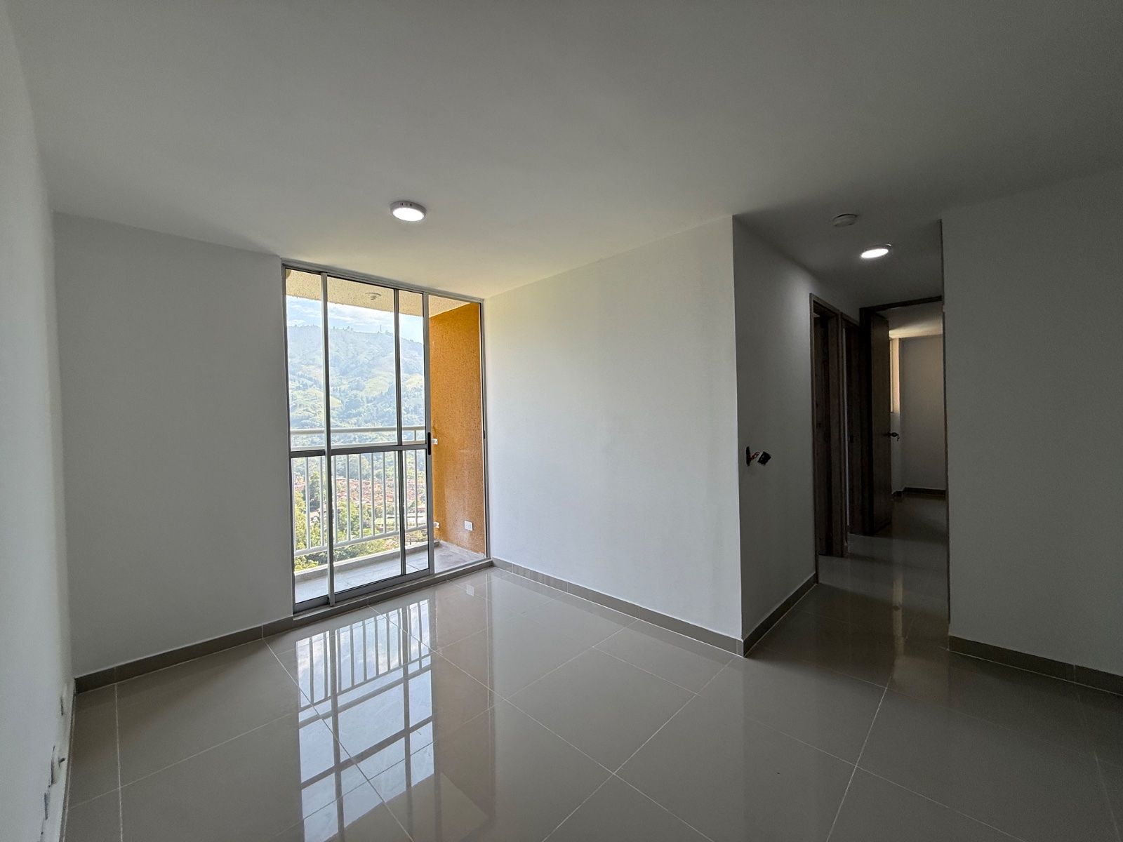 APARTAMENTO EN ARRIENDO UBICADO EN MEDELLÍN SECTOR SAN ANTONIO DE PRADO