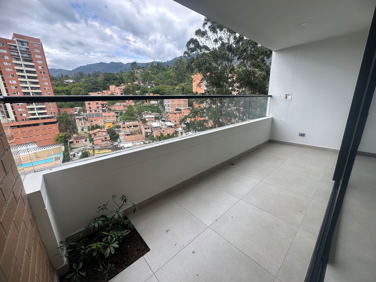APARTAMENTO EN ARRIENDO UBICADO EN ENVIGADO SECTOR CAMINO VERDE - 13