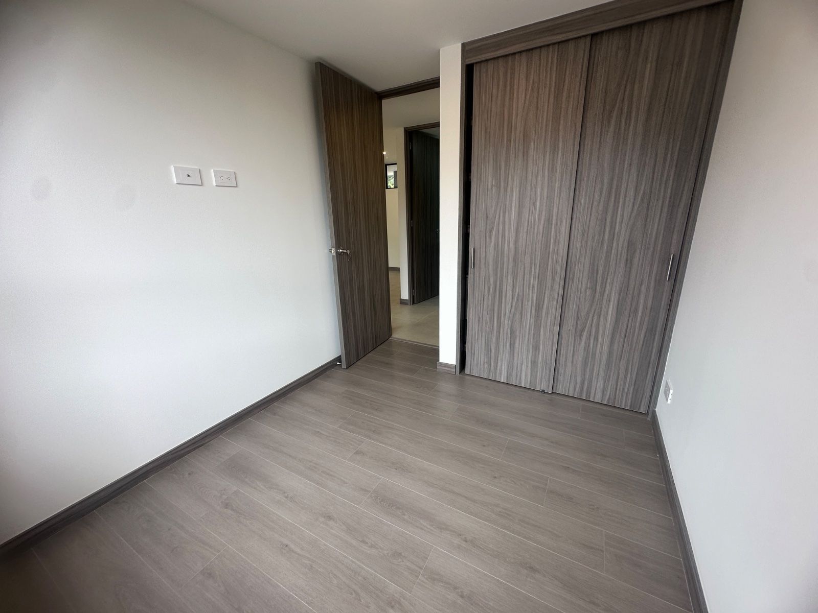 APARTAMENTO EN ARRIENDO UBICADO EN ENVIGADO SECTOR CAMINO VERDE - 9
