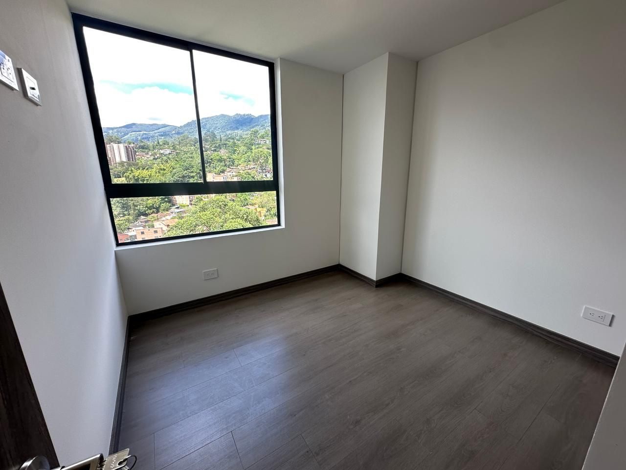 APARTAMENTO EN ARRIENDO UBICADO EN ENVIGADO SECTOR CAMINO VERDE - 10