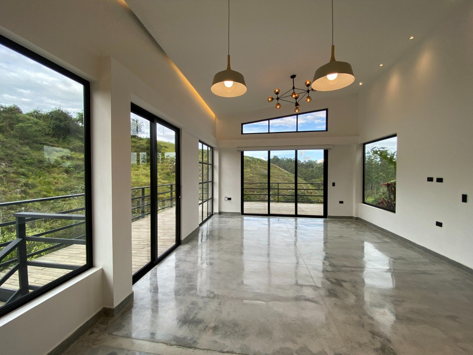 FINCA EN ARRIENDO UBICADO EN RIONEGRO SECTOR VEREDA LOS PINOS - 2