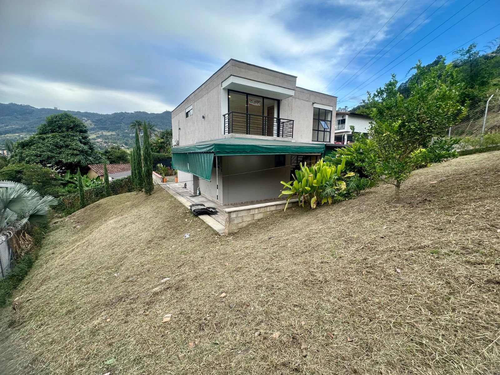 CASA EN ARRIENDO UBICADA EN ENVIGADO SECTOR LAS ANTILLAS - 18