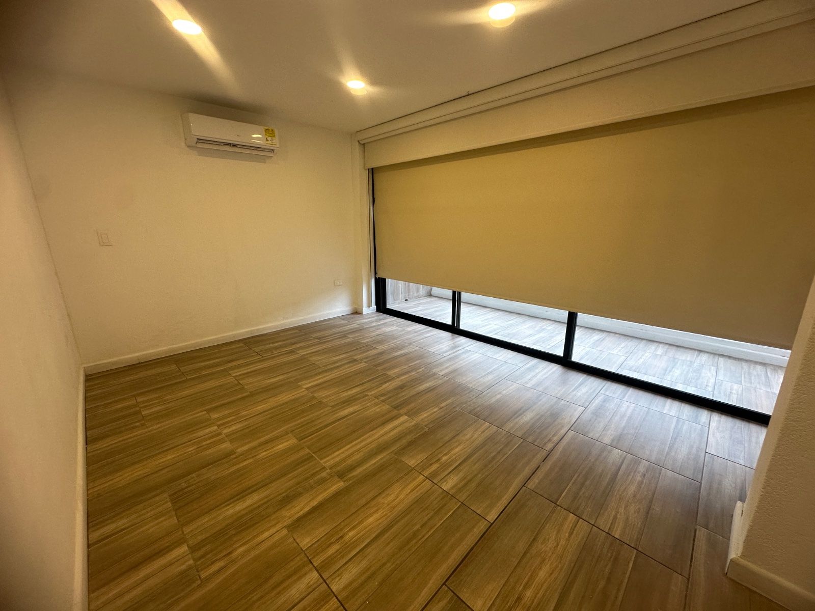 CASA EN ARRIENDO UBICADA EN ENVIGADO SECTOR LAS ANTILLAS - 11
