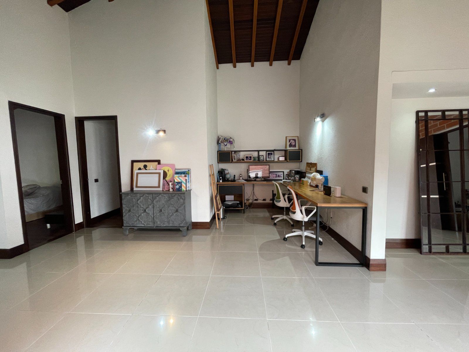 CASA EN VENTA UBICADA EN SABANETA SECTOR AVES MARÍA - 4