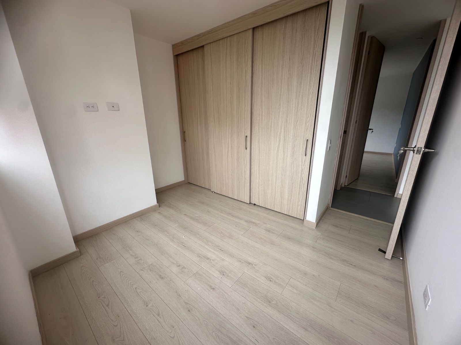 APARTAMENTO EN ARRIENDO UBICADO EN ENVIGADO SECTOR LOMA DEL ESCOBERO - 5