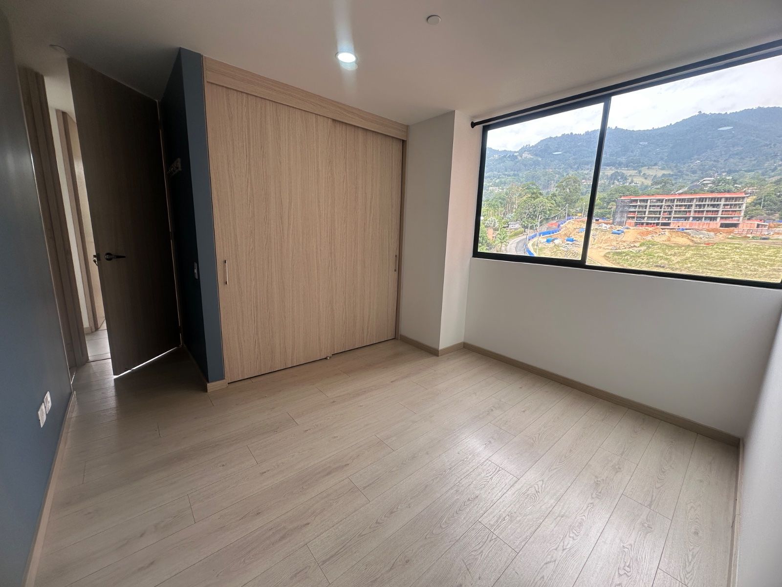 APARTAMENTO EN ARRIENDO UBICADO EN ENVIGADO SECTOR LOMA DEL ESCOBERO - 6