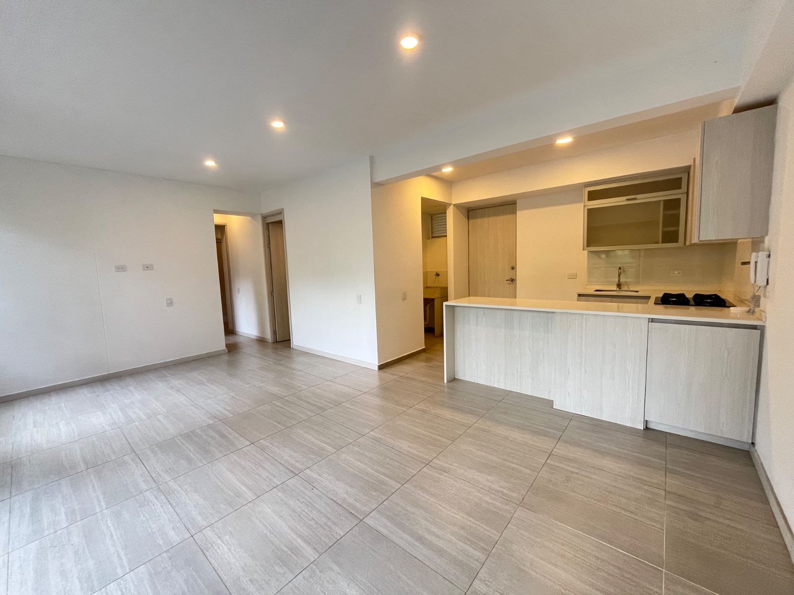 APARTAMENTO EN ARRIENDO UBICADO EN SABANETA SECTOR PAN DE AZUCAR - 2