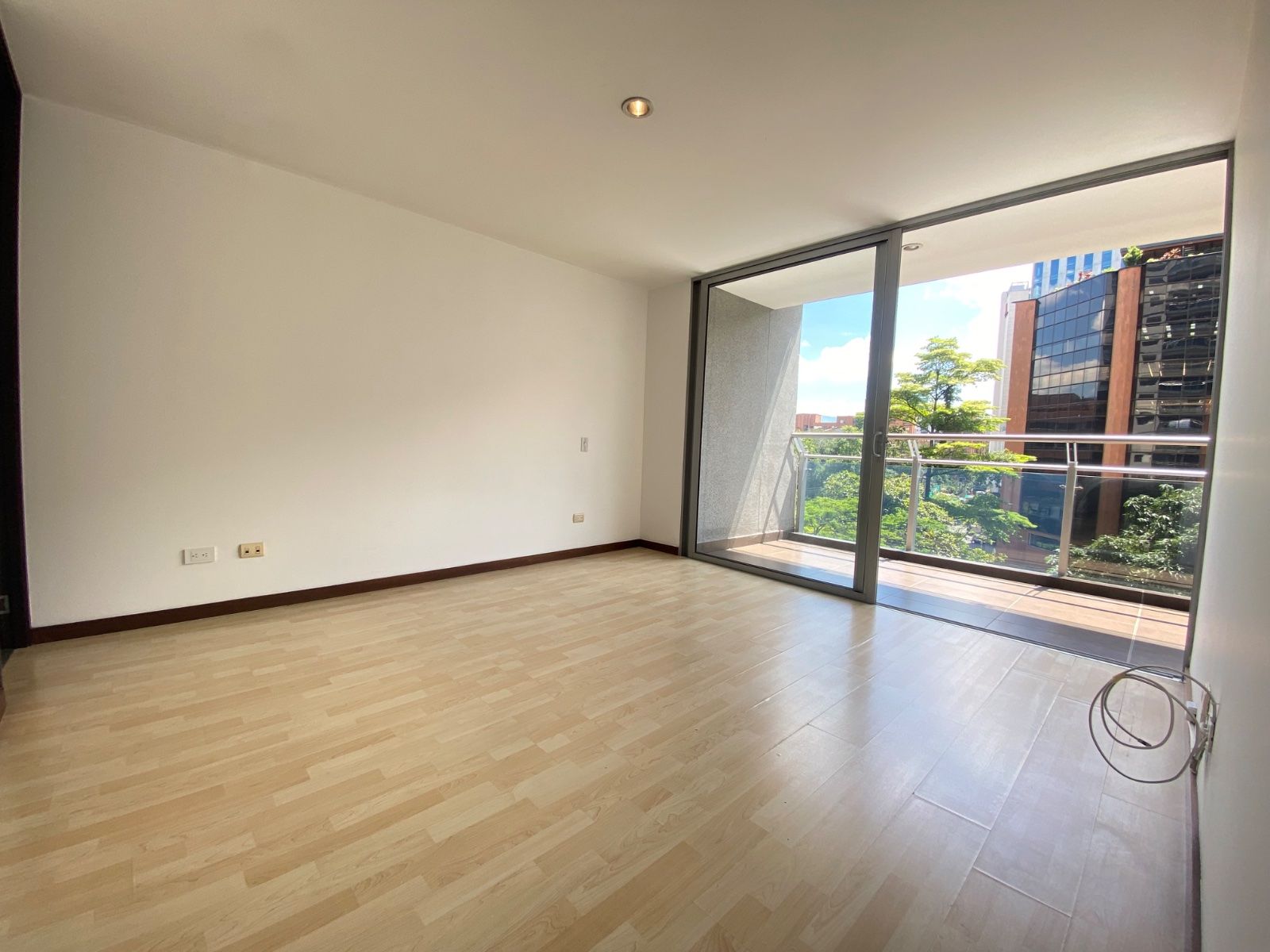 APARTAMENTO EN ARRIENDO UBICADO EN MEDELLIN SECTOR MILLA DE ORO - 4
