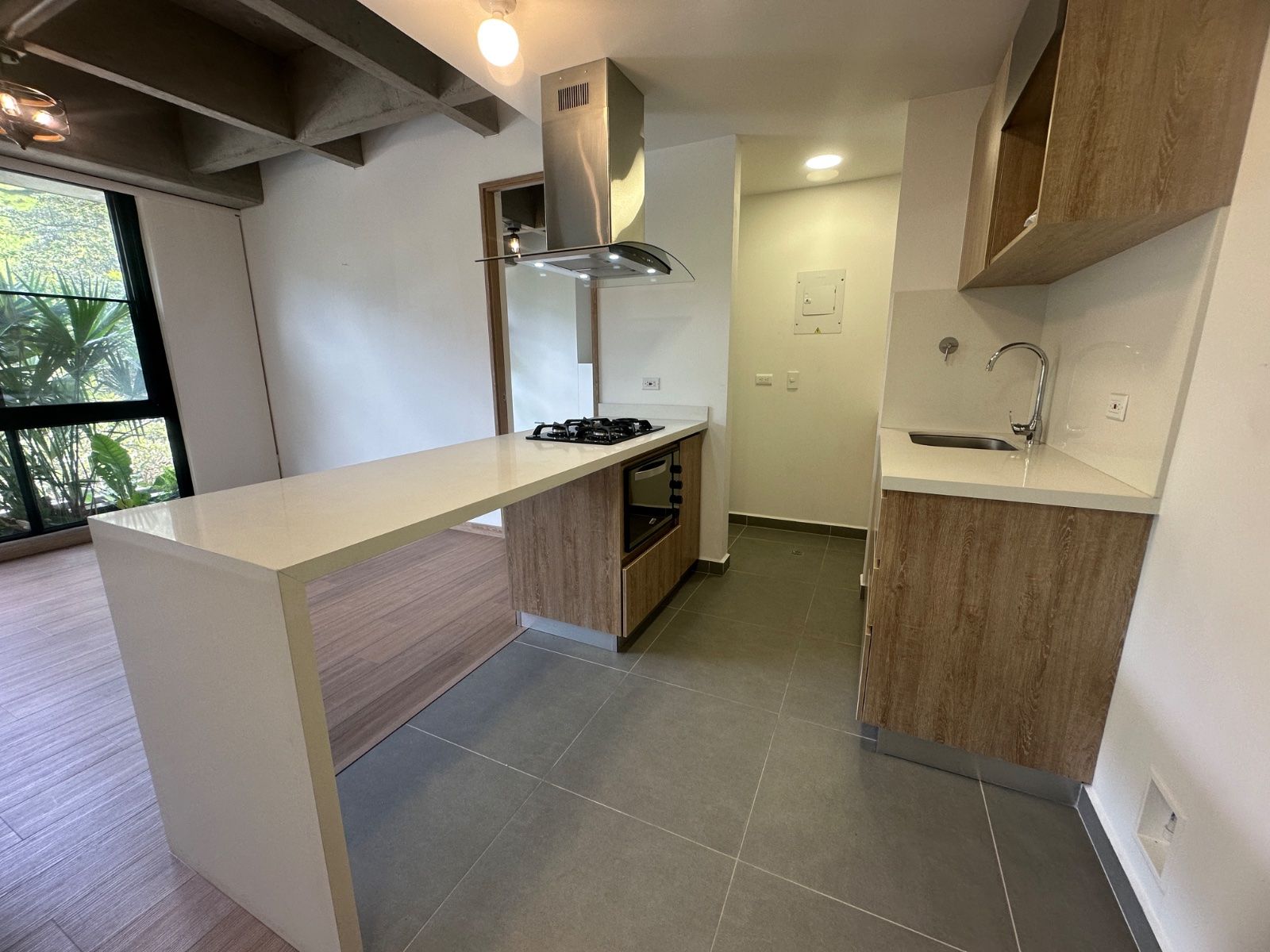 APARTAMENTO EN ARRIENDO UBICADO EN ENVIGADO SECTOR LOMA DEL ESCOBERO - 2