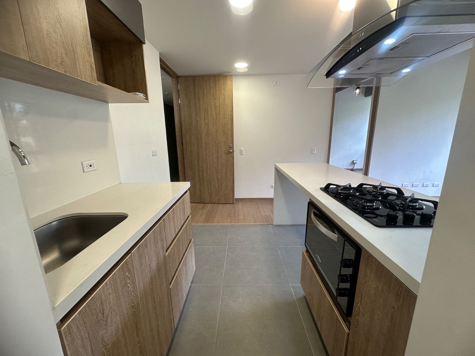 APARTAMENTO EN ARRIENDO UBICADO EN ENVIGADO SECTOR LOMA DEL ESCOBERO